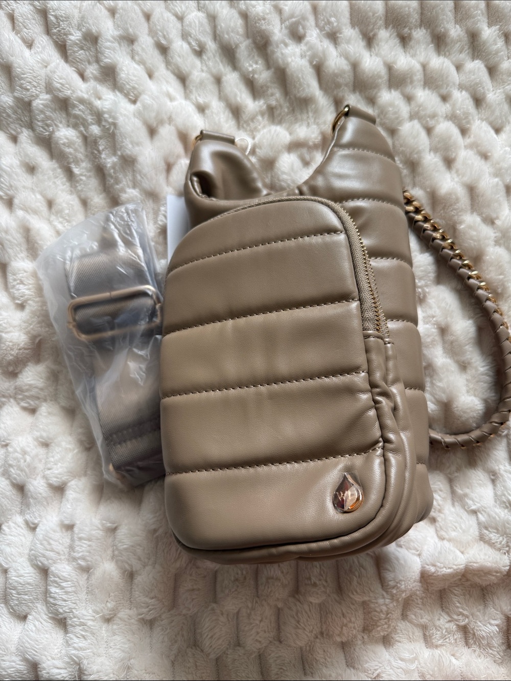 Brand New w/ Tags Wander HydroBag